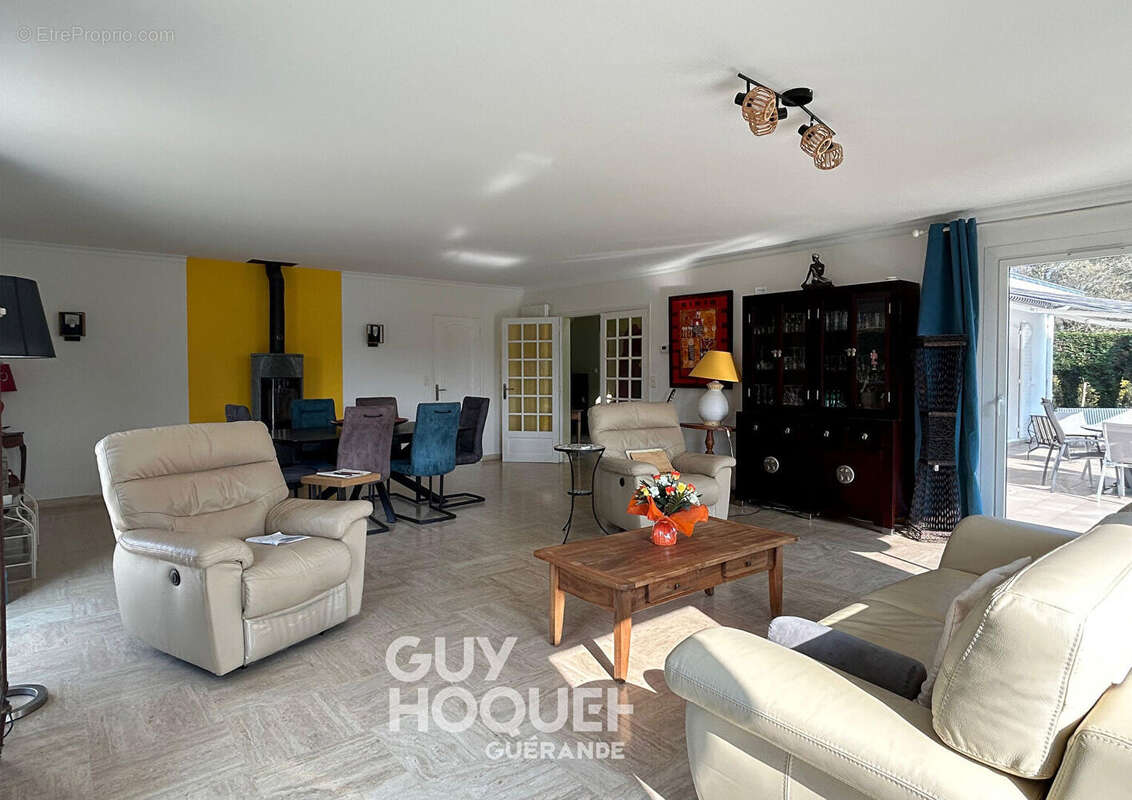 Maison à LA TURBALLE