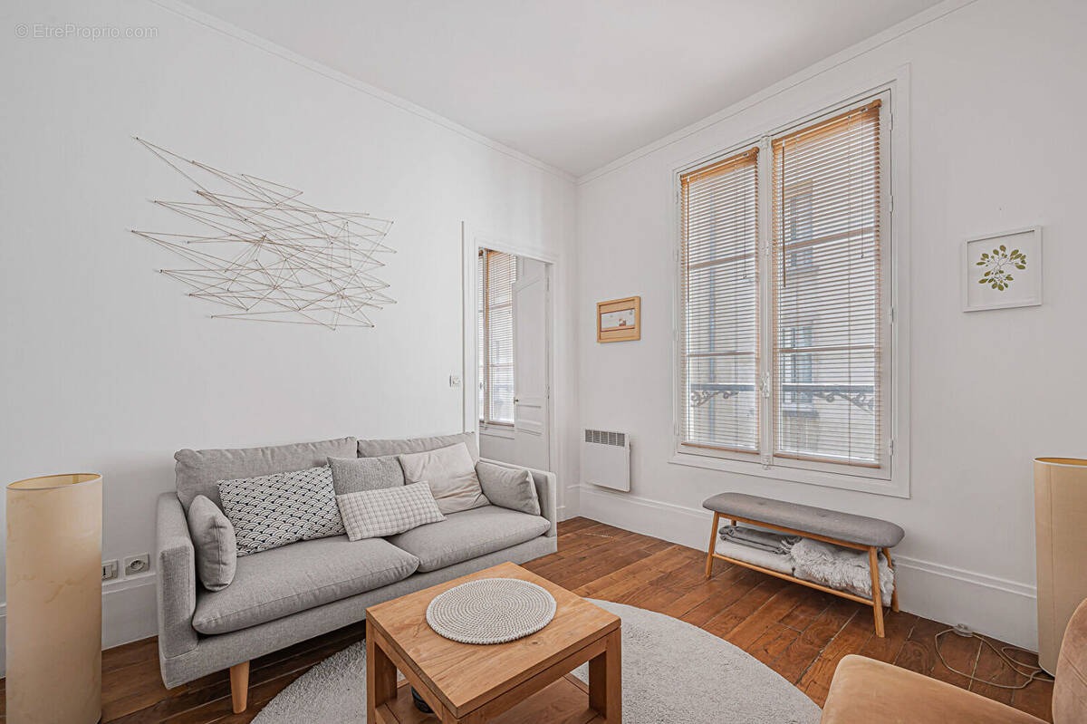 Photo Appartement à Paris-2e au prix de 399 000€