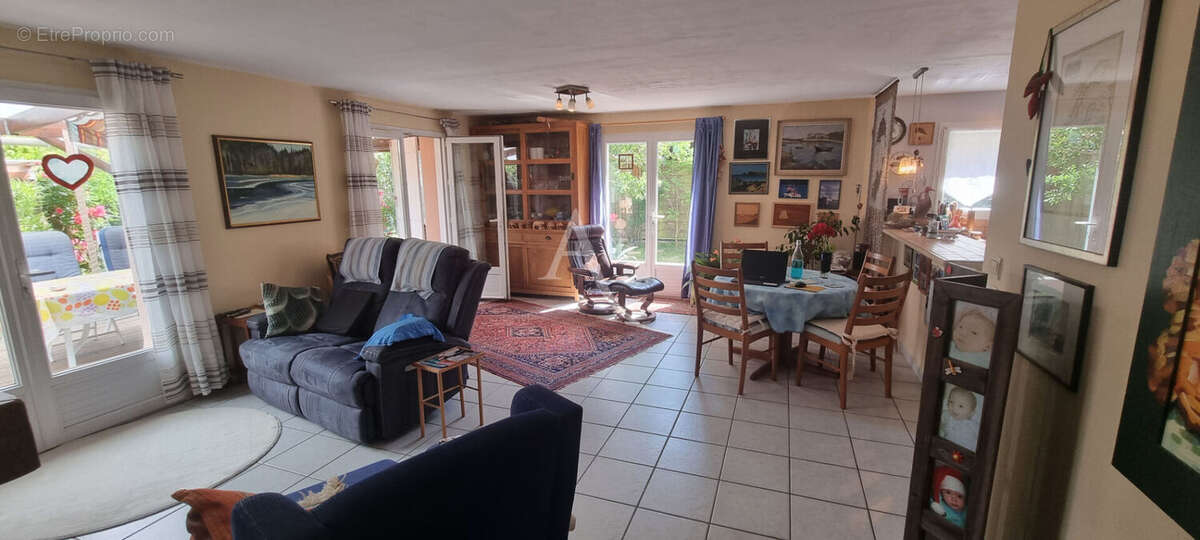 Maison à SAINT-REVEREND