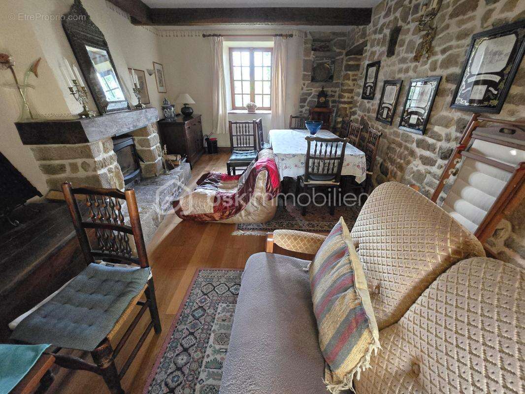 Maison de caractère - Volume, élégance et charme authentique - 182 m² - photo 5