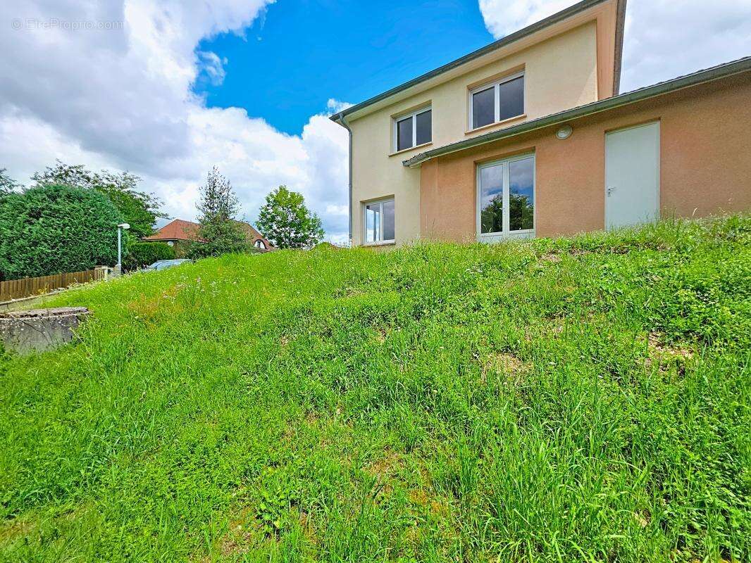 Maison - 3 Chambres - Garage - Jardin - Proche centre village - photo 7