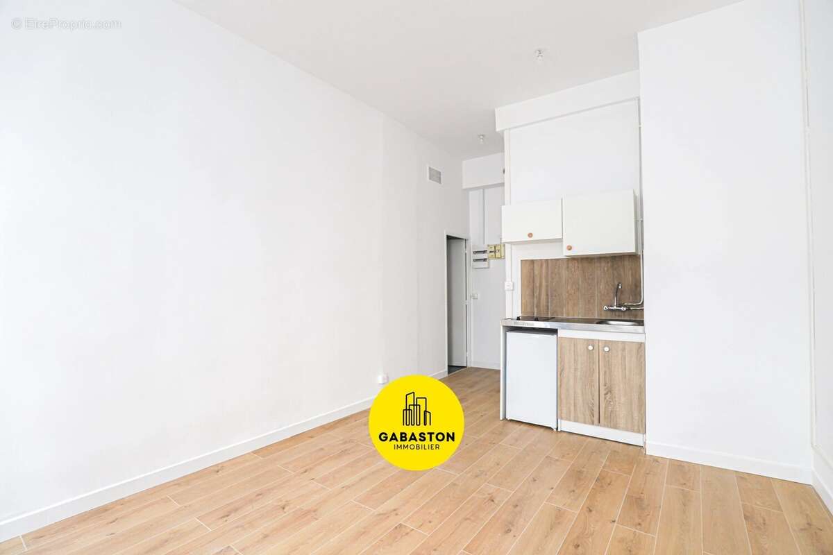 Appartement à MARSEILLE-1E