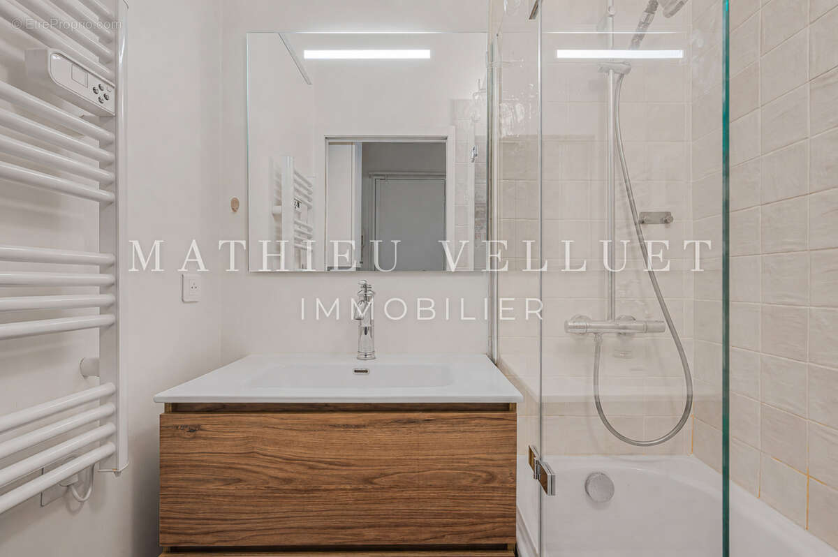 Appartement à PARIS-18E