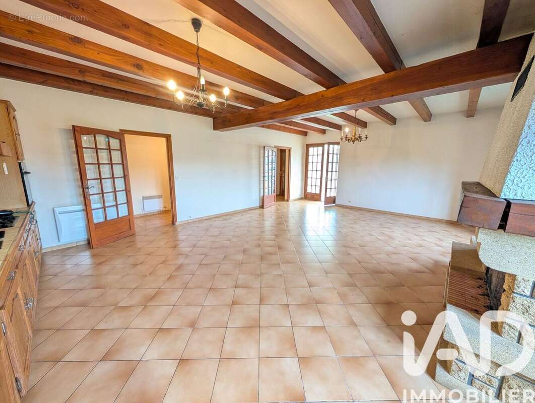 Maison 138 m² à Dienne  - photo 7