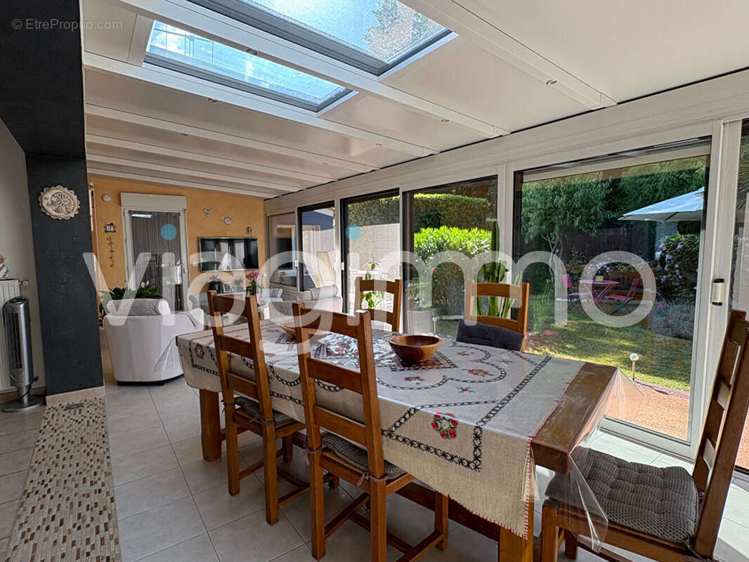 Maison Landeronde 3 pièce(s) 93 m2 - photo 4