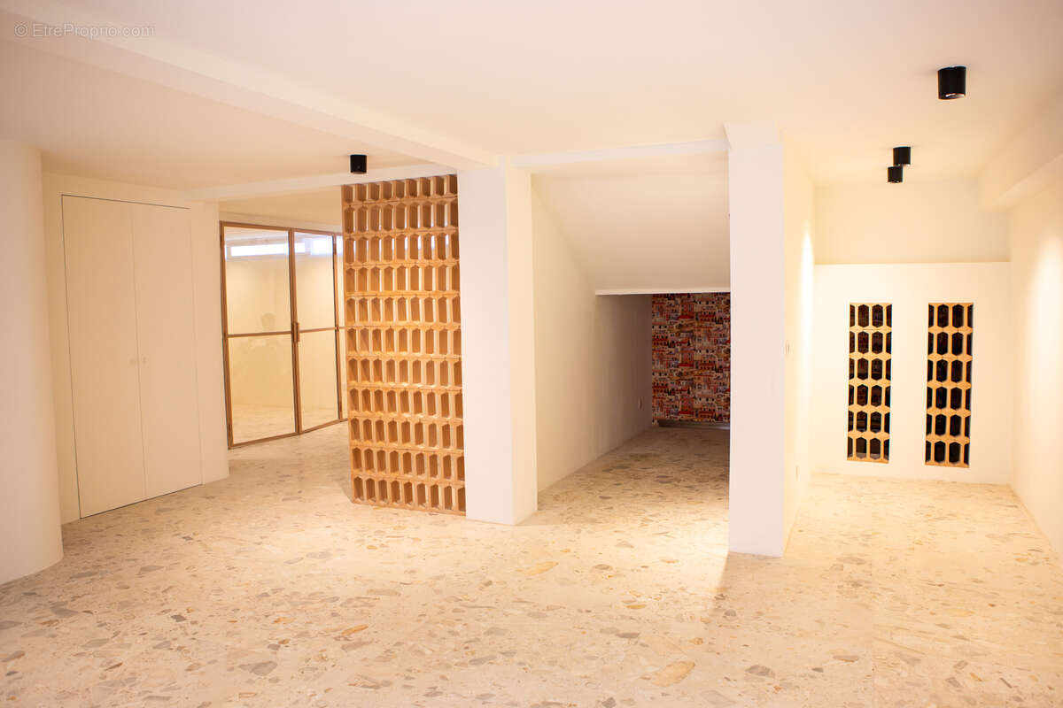 Ancien atelier transformé en appartement type loft   Entièrement rénové  10 min Mer - photo 4