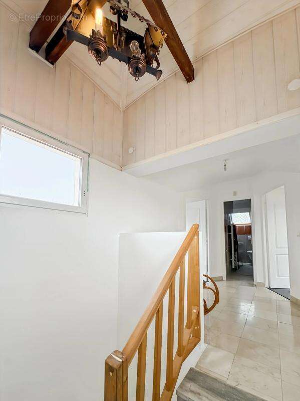 Maison à LAIGNEVILLE