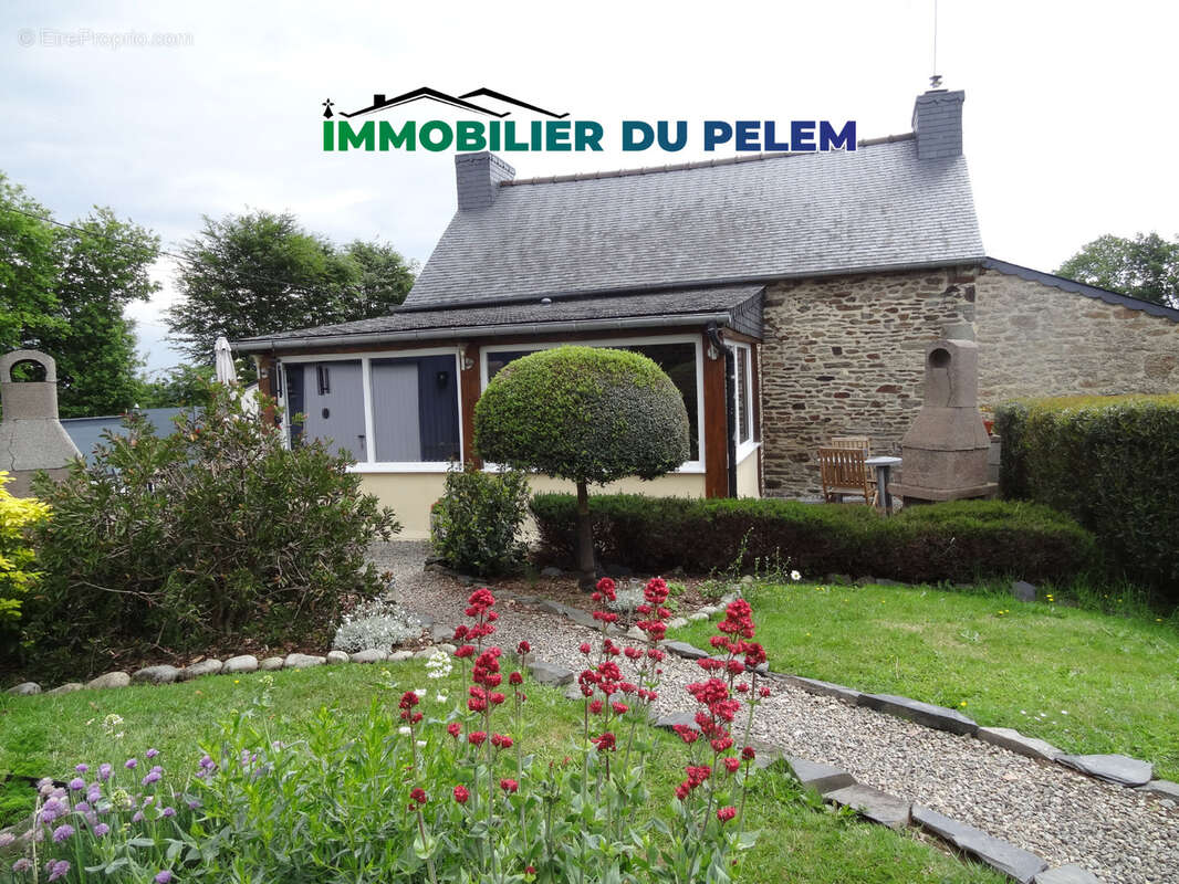 Maison à PLOUNEVEZ-QUINTIN