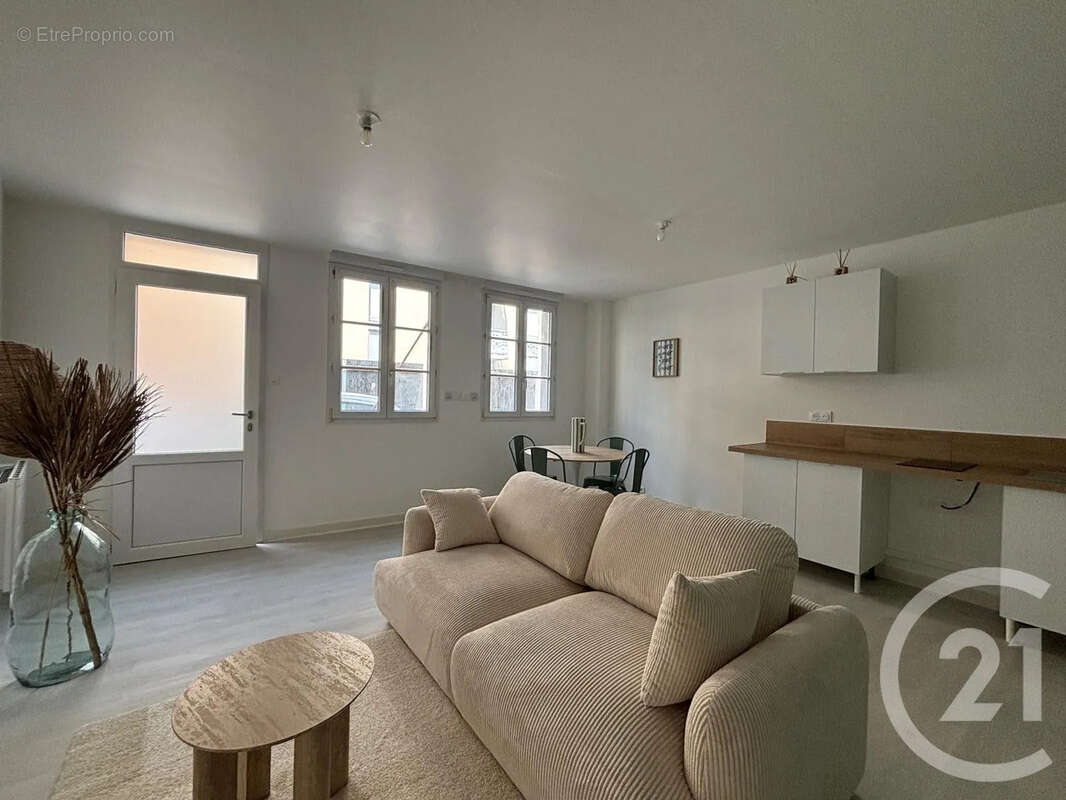 Appartement 35 m² à Angers  - photo 3