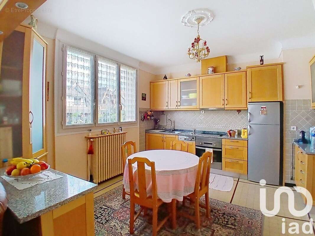 Photo 2 - Maison à CHENNEVIERES-SUR-MARNE