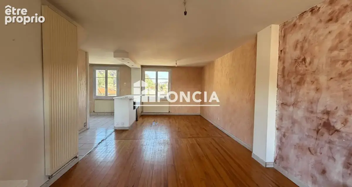 T4 de 80 m2 - La Tour du Pin - photo 2
