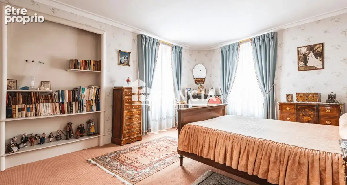Proche centre-ville de Château-Thierry – Maison bourgeoise de caractère de 154 m² avec cour, dépendance, garage et grenier aména - photo 10