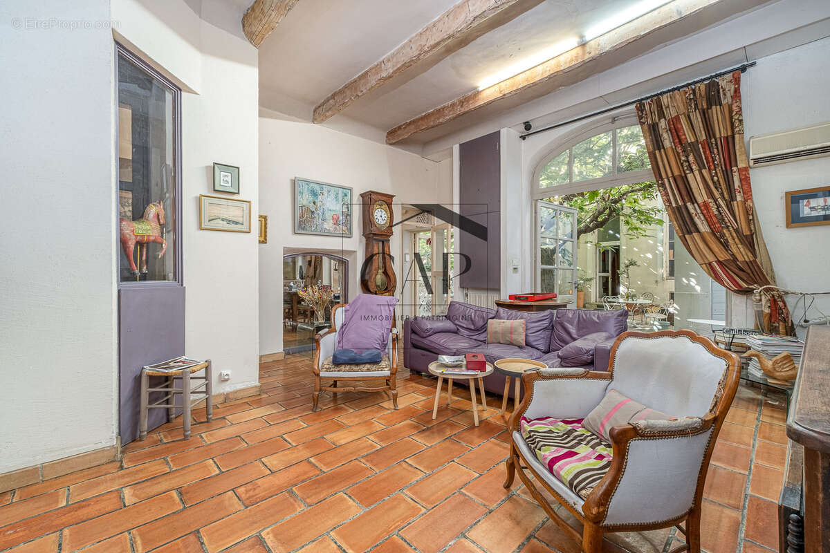 Maison à MARSEILLE-6E