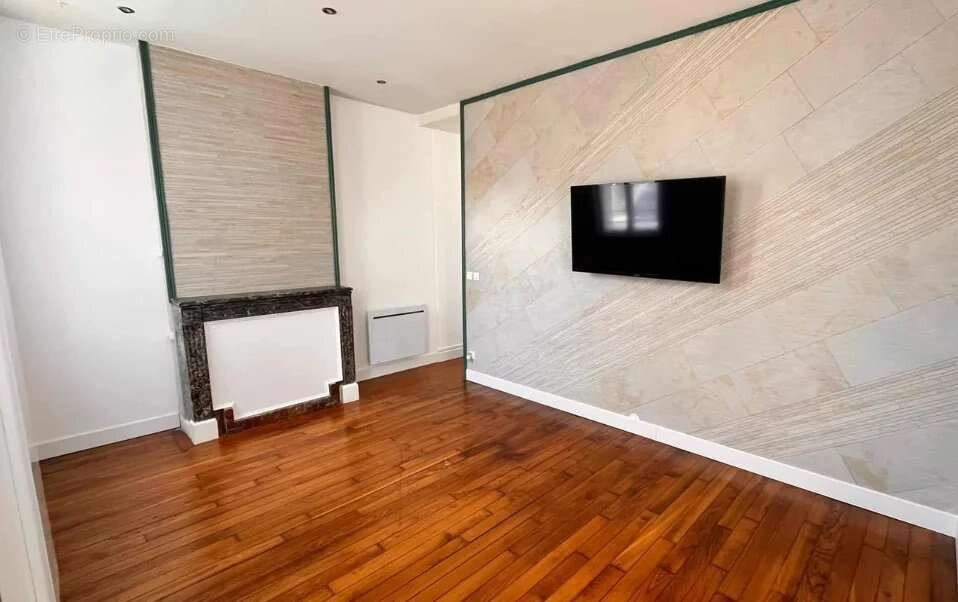 Appartement à HERICY