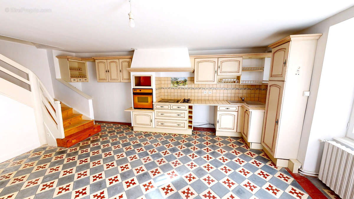 Maison à CHAMBOST-ALLIERES