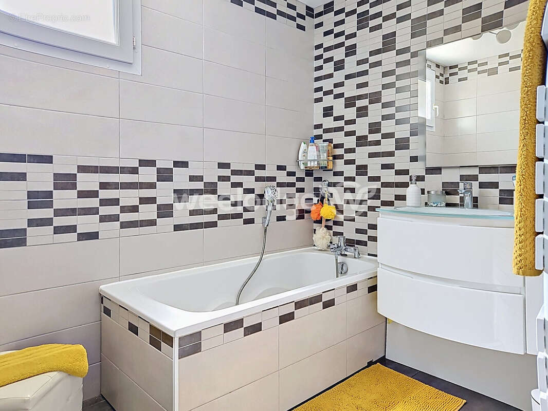Maison 83 m² à Eragny  - photo 9