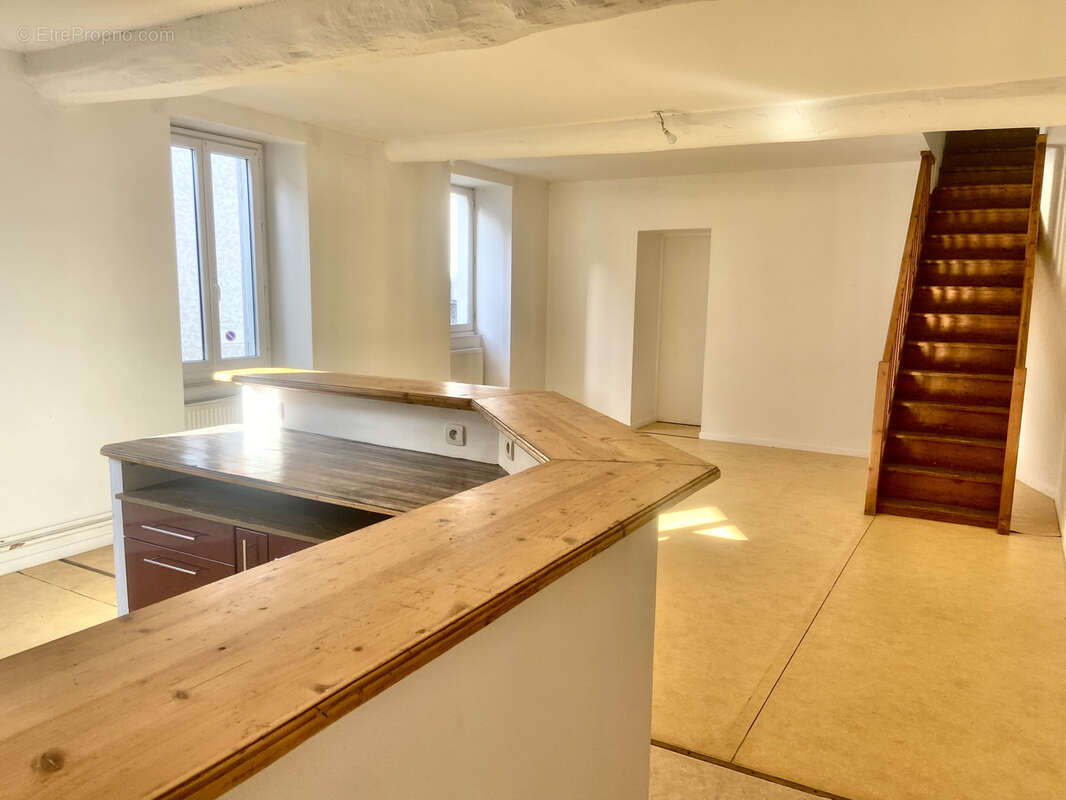 Appartement à SAINT-GERMAIN-DES-FOSSES