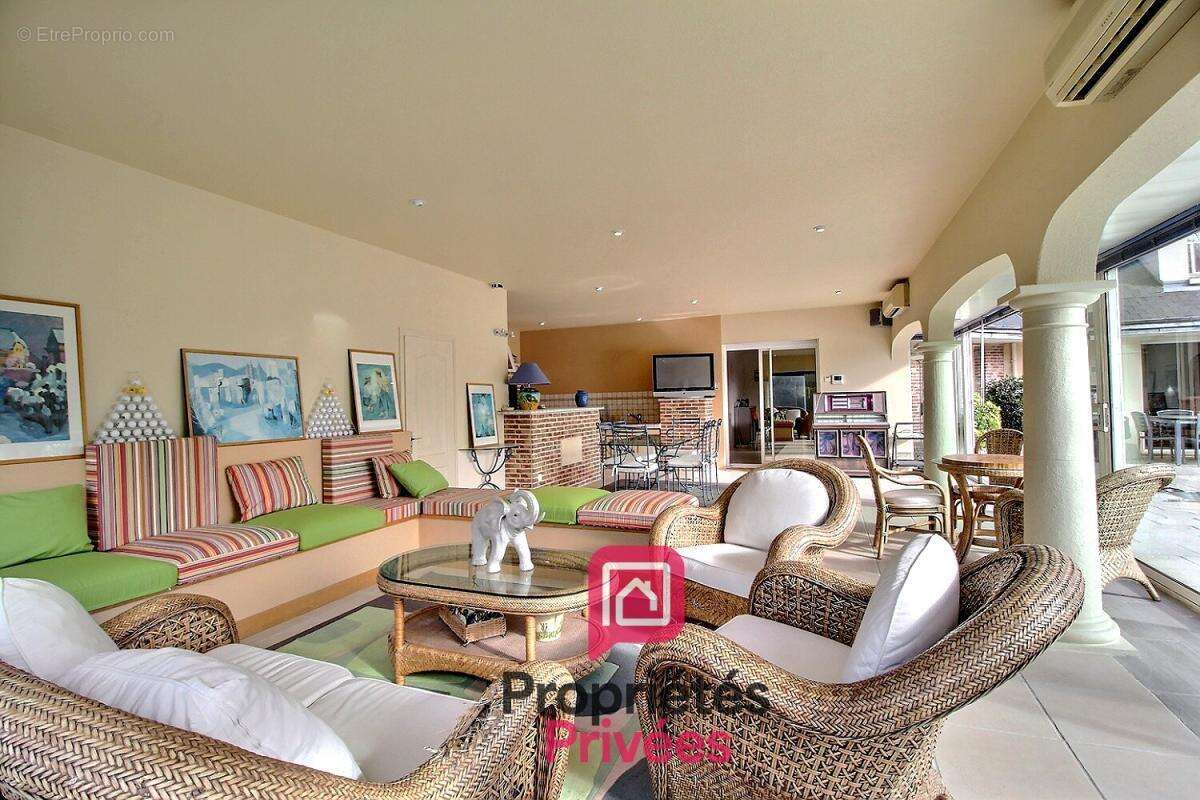 Maison à VILLEMANDEUR