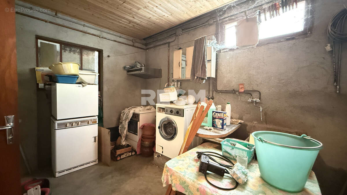 Maison 105 M2 avec mazets sur parcelle de 6000 M2 - photo 8