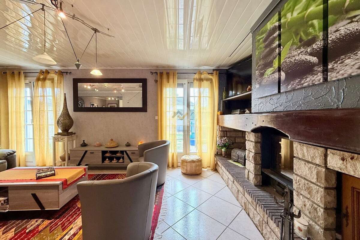 Maison 147 m² à Saint-Bernard  - photo 7