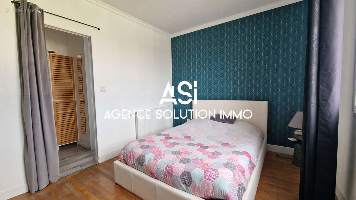 Maison à L'HUISSERIE