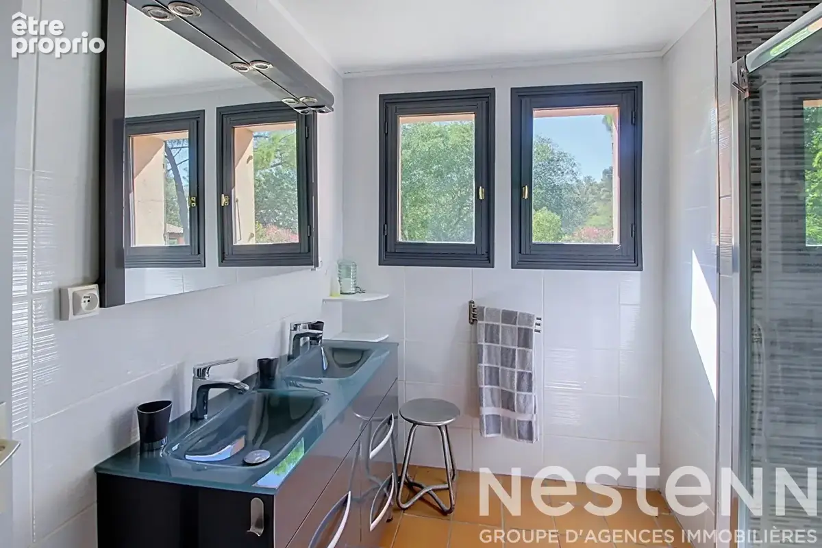 A VENDRE ! Maison à Lorgues 7 pièces 114 m2 + piscine + garage - photo 9