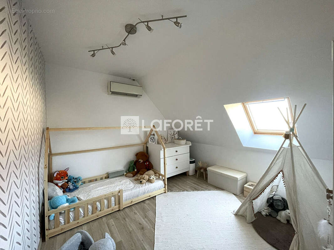 Maison à LONS-LE-SAUNIER