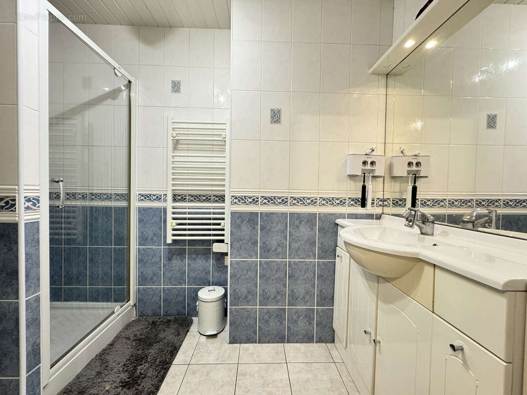 Maison à BARBEZIEUX-SAINT-HILAIRE