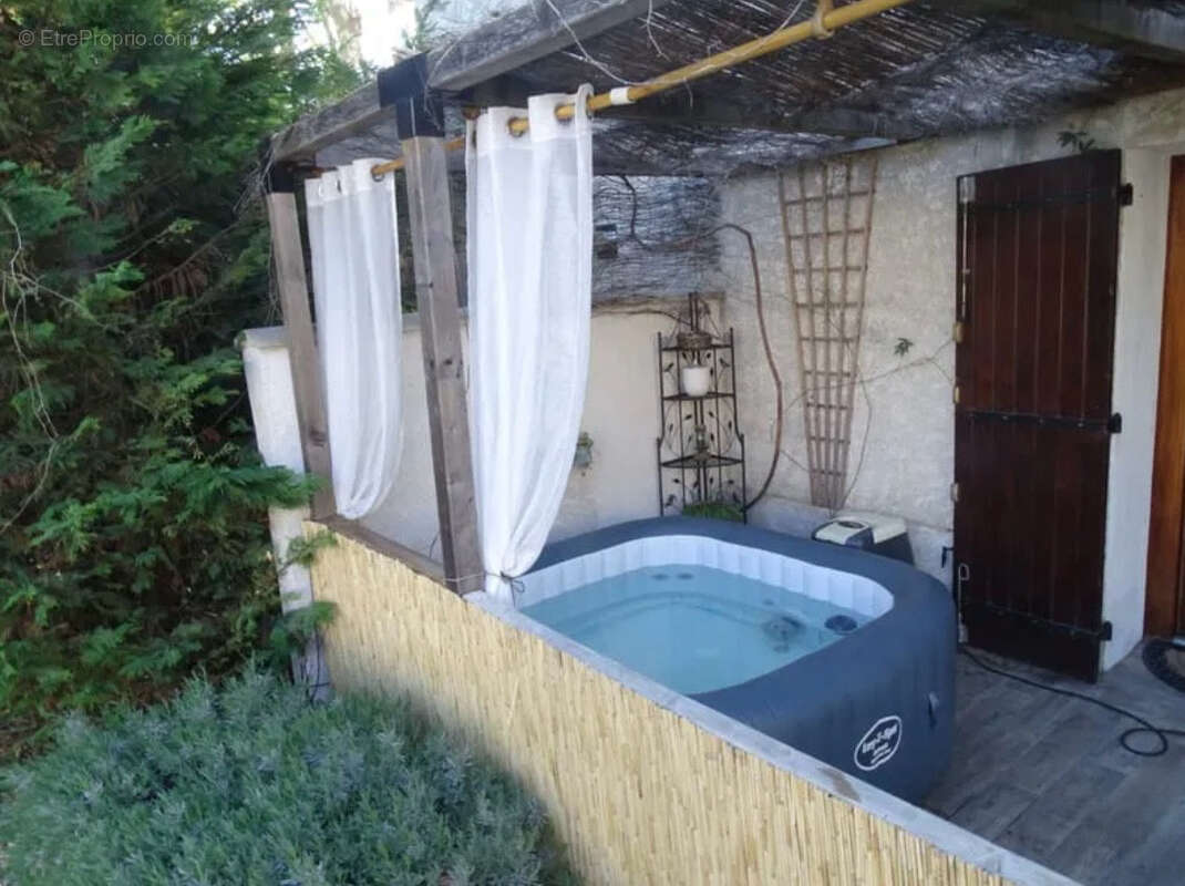 Maison à VISAN