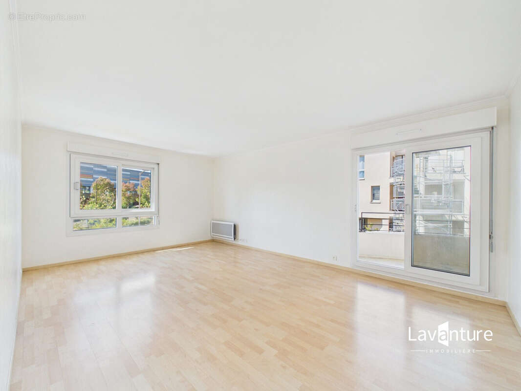 Appartement 72 m² à Chatenay-Malabry  - photo 2