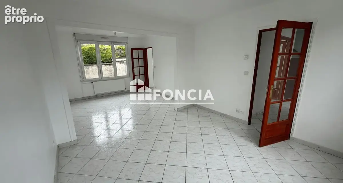 Maison individuelle avec jardin garage et parking - photo 2