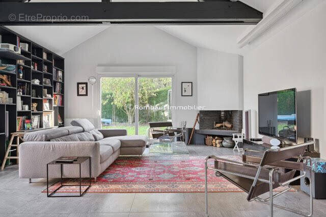 Maison à LA CELLE-SAINT-CLOUD