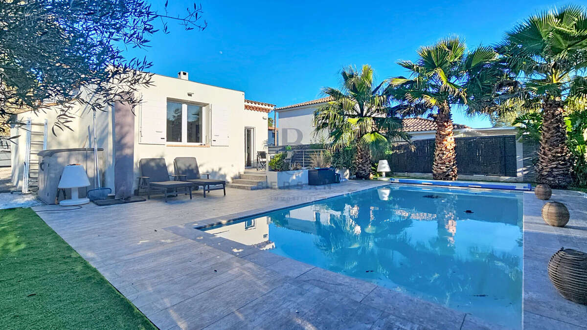 Maison à FREJUS
