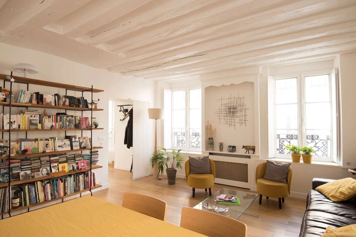 Appartement à VERSAILLES