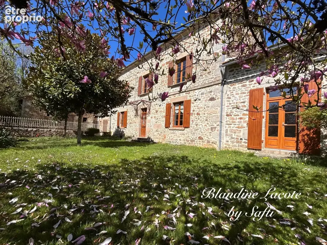 Photo 1 - Maison à MONTBOUCHER