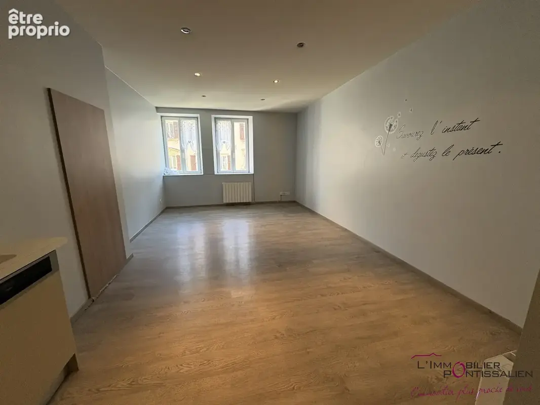 Appartement - t3 - 75m2 - centre ville - photo 9