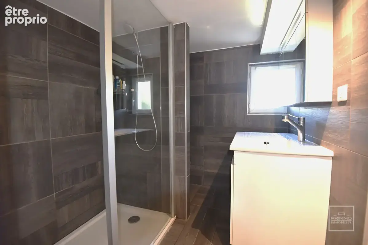LYON 9ème, Maison de 157m² - photo 12