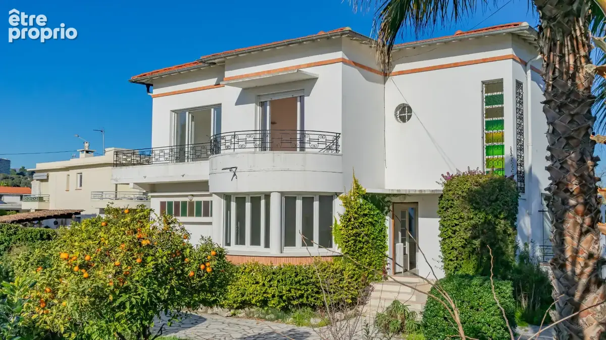 Villa 5 pièce(s) 141.67 m2 secteur Bouches du Loup à Villeneuve Loubet - photo 1