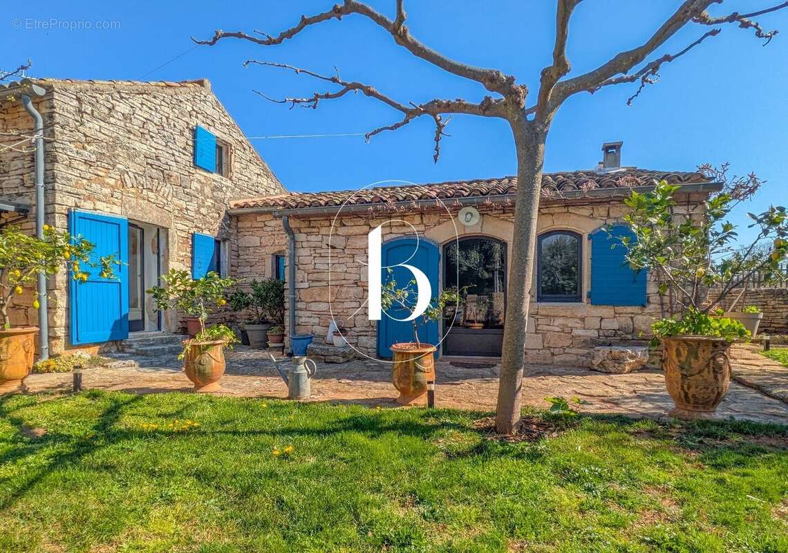 Maison à ORGNAC-L'AVEN