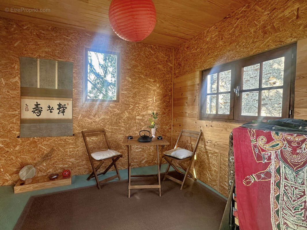 Maison à ECHASSIERES