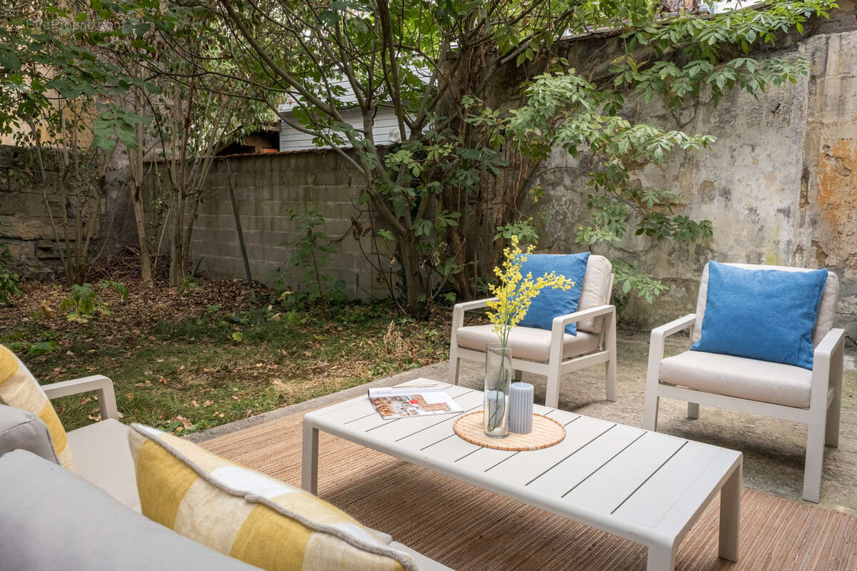 Bordeaux Fondaudège, emplacement exceptionnel, maison avec Jardin et Garage - photo 3
