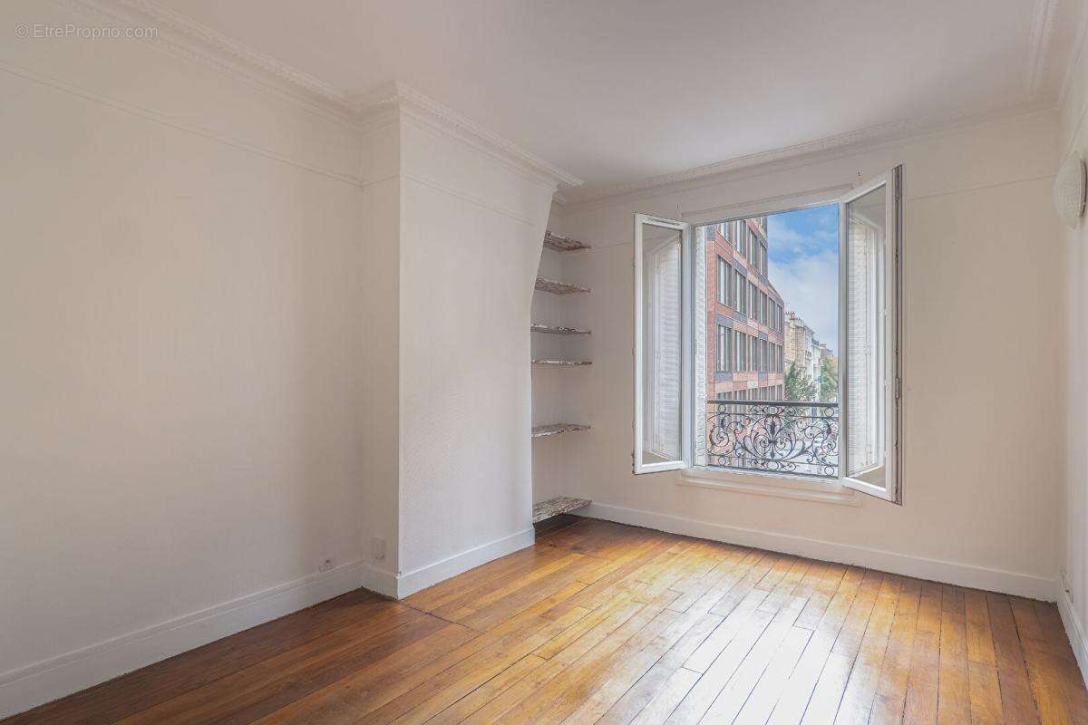 Appartement à MONTROUGE