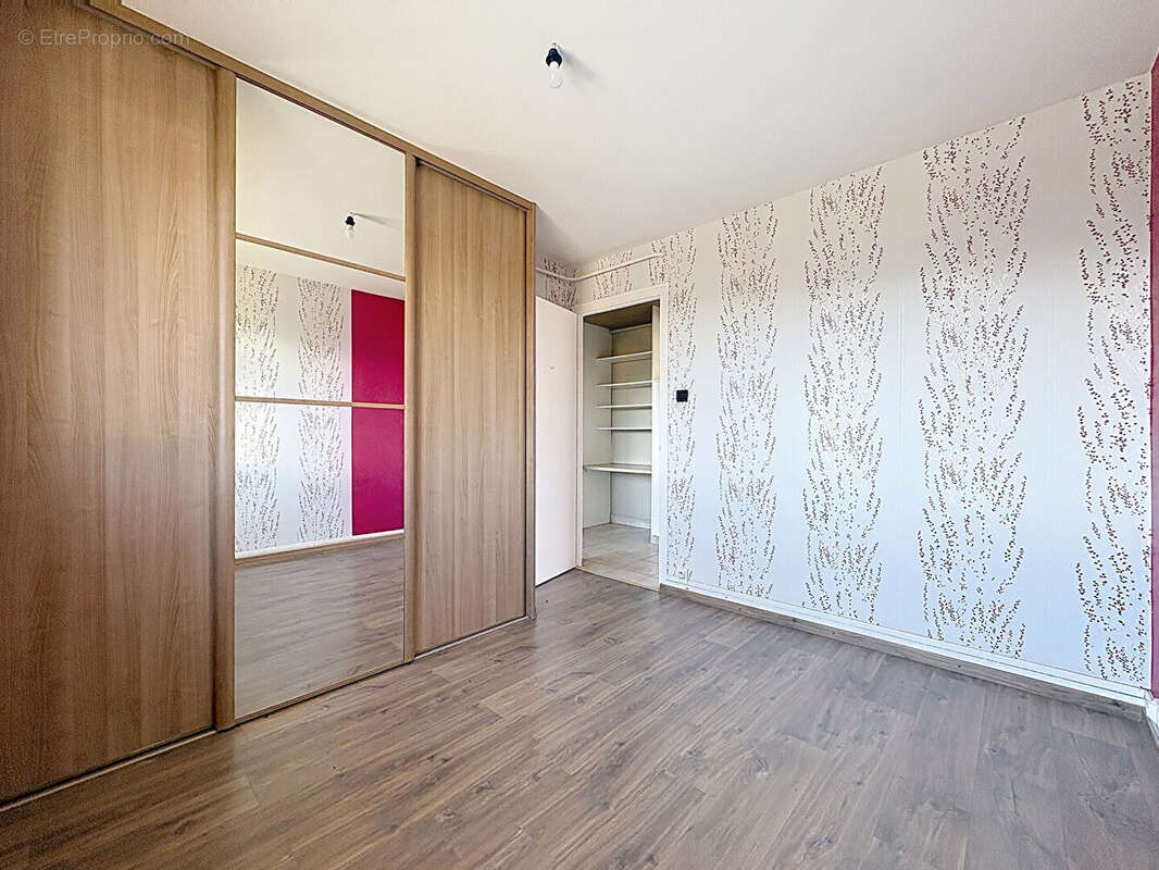 Appartement La Roche Sur Foron 4 pièce(s) 68.13 m2 - photo 4