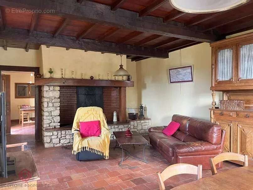 Maison à CARDEILHAC