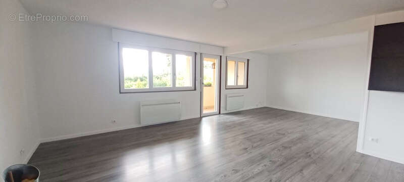 Appartement T3 avec parking et cave - photo 7