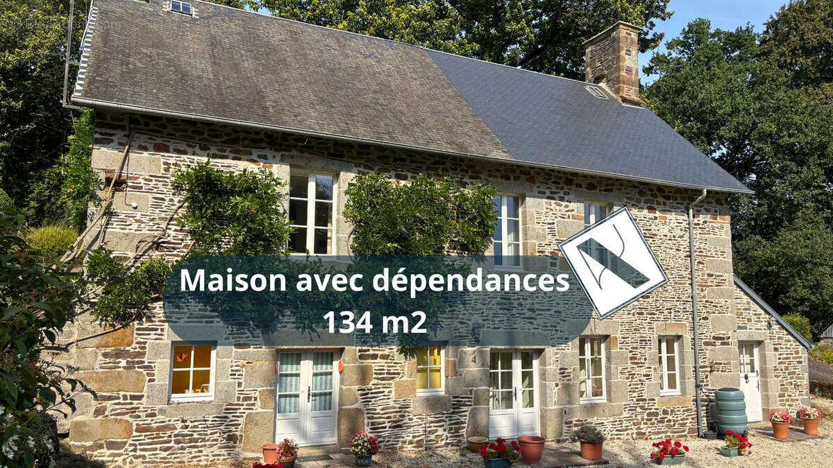 Maison à SAINT-LAURENT-DE-CUVES