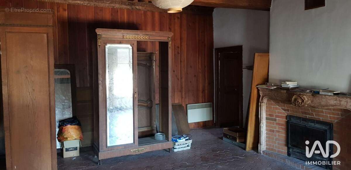 Photo 3 - Appartement à CHATEAU-CHINON(VILLE)