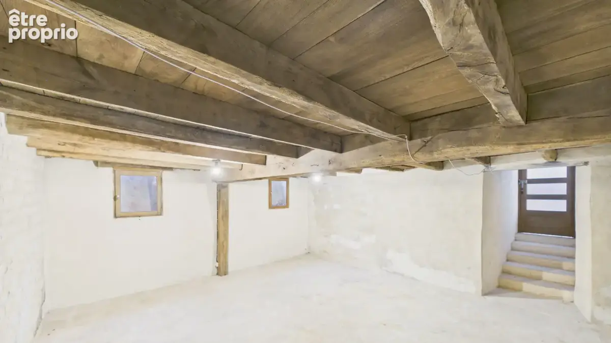 Exceptionnelle propriété de village avec gîte et piscine chauffée - Excellent potentiel de revenus - photo 22
