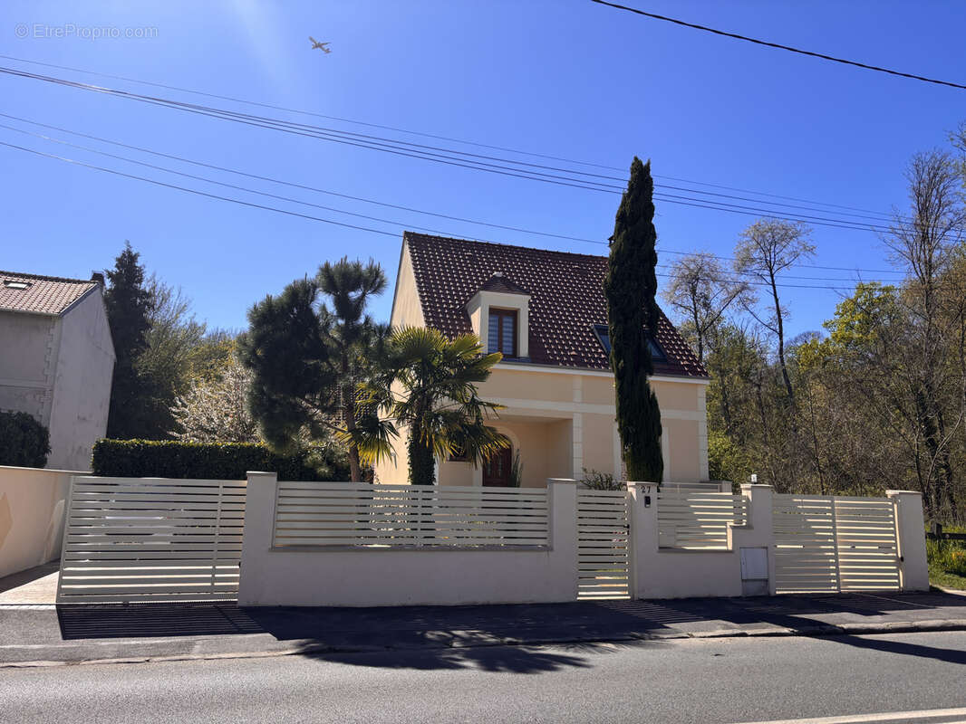 Maison à ECOUEN