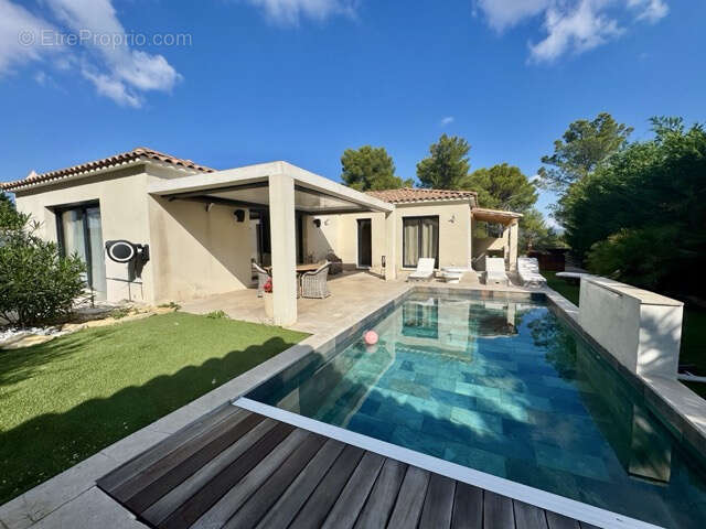 Maison à EGUILLES